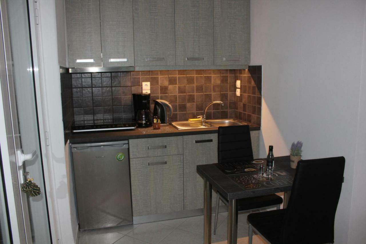 Aaron Studios Apartments Agia Fotia  Eksteriør bilde