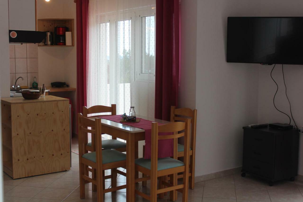 Aaron Studios Apartments Agia Fotia  Eksteriør bilde