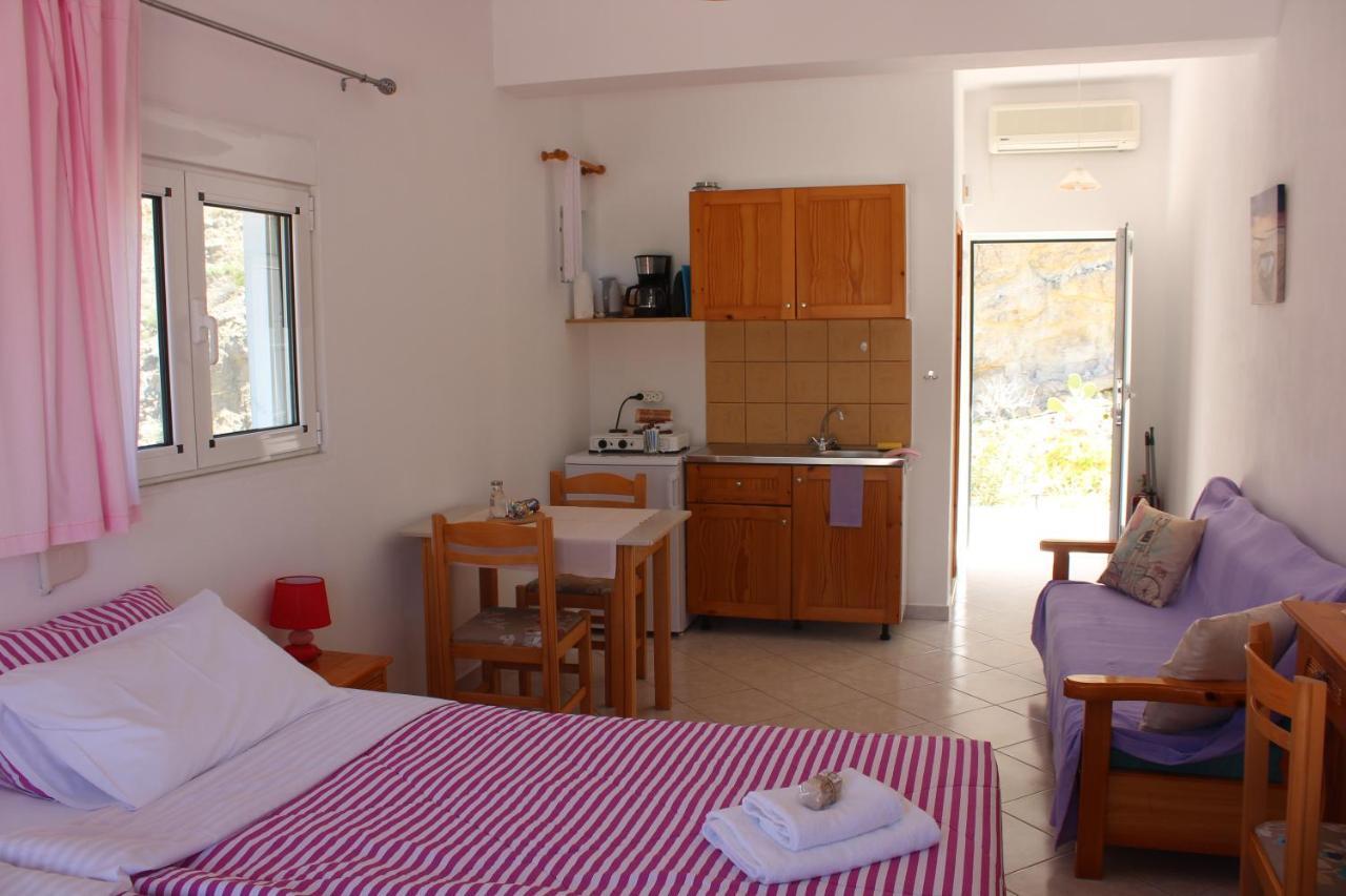 Aaron Studios Apartments Agia Fotia  Eksteriør bilde